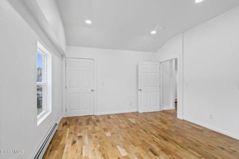 547 5th Avenue Troy NY 12182