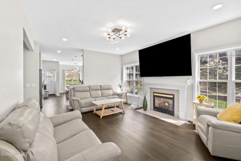 39 Utica Avenue Latham NY 12110