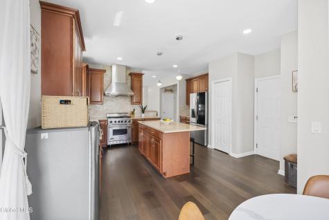 39 Utica Avenue Latham NY 12110