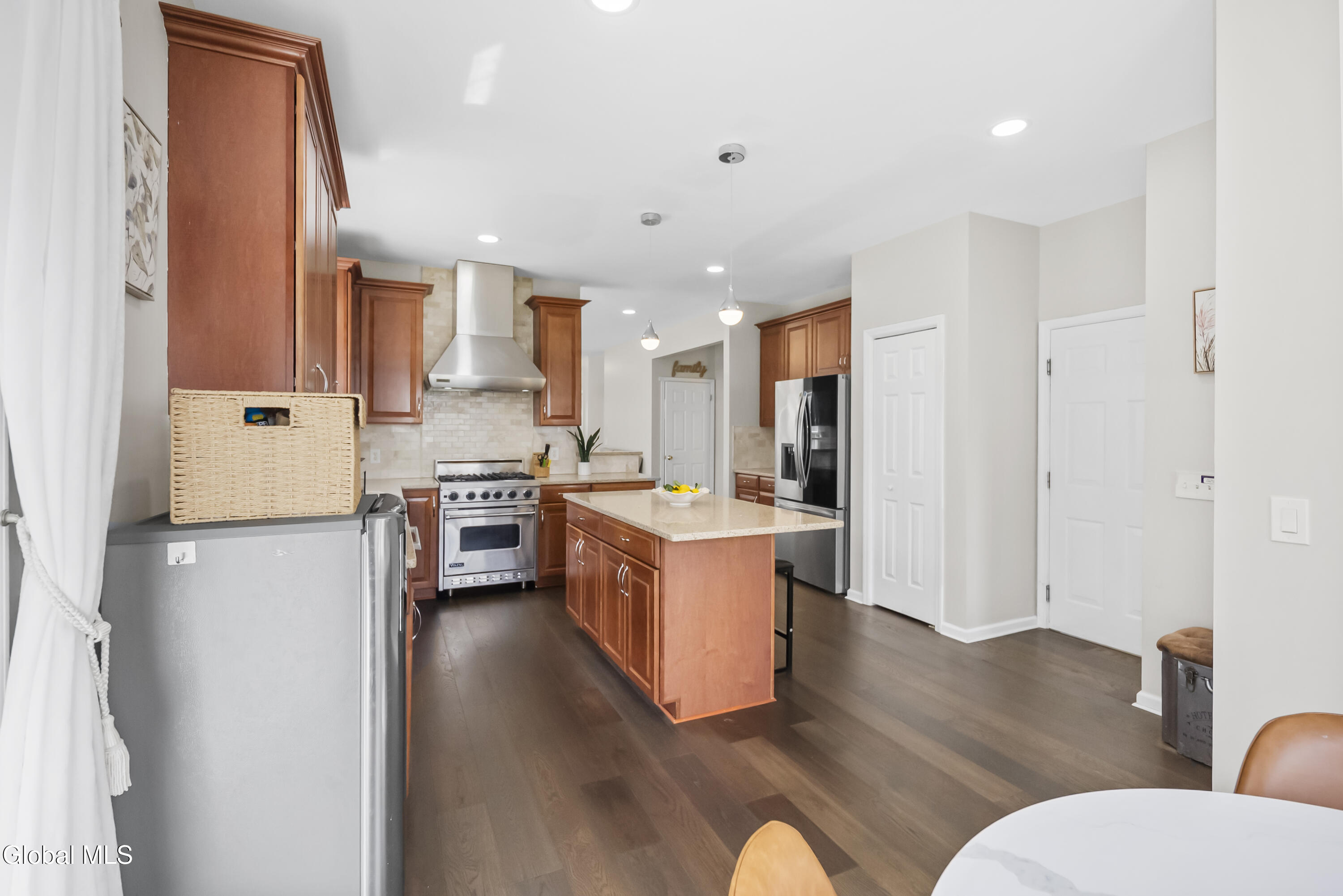 39 Utica Avenue Latham NY 12110