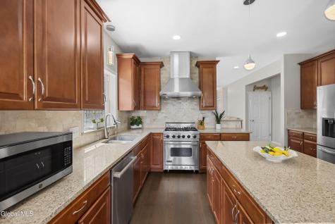 39 Utica Avenue Latham NY 12110