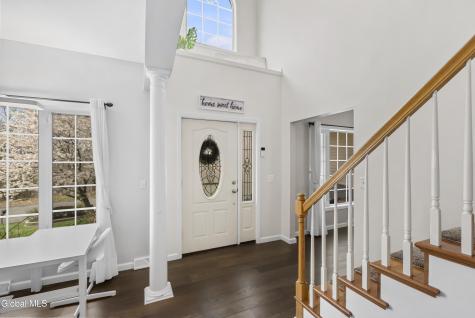 39 Utica Avenue Latham NY 12110