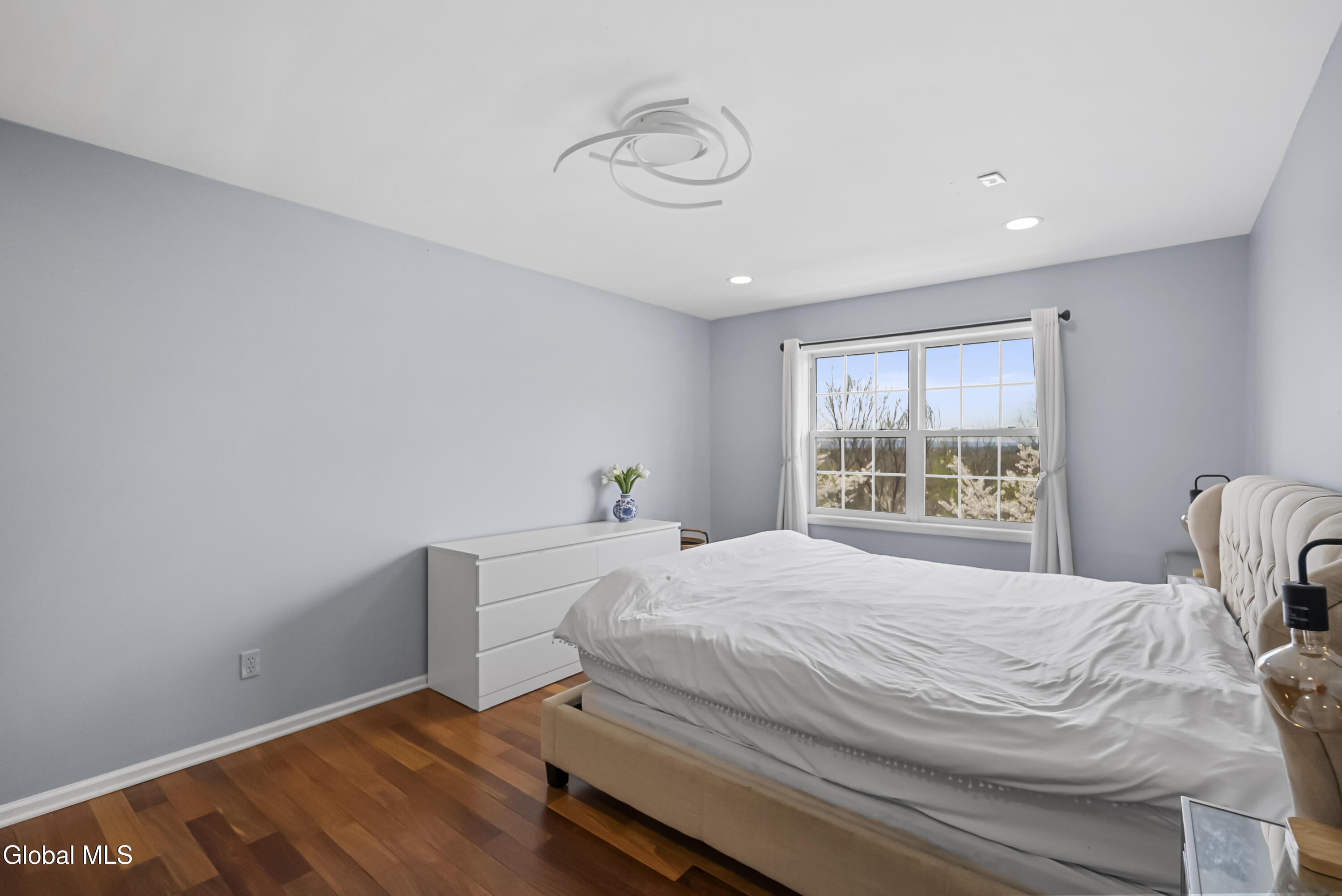 39 Utica Avenue Latham NY 12110