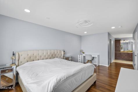 39 Utica Avenue Latham NY 12110