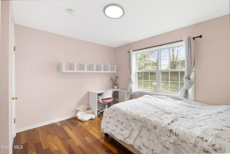39 Utica Avenue Latham NY 12110