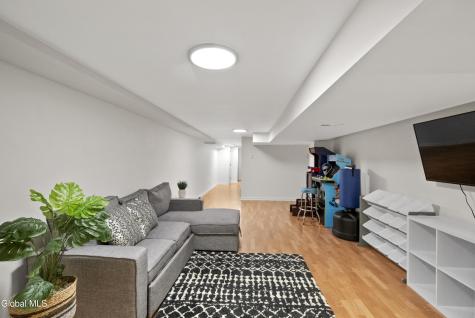 39 Utica Avenue Latham NY 12110