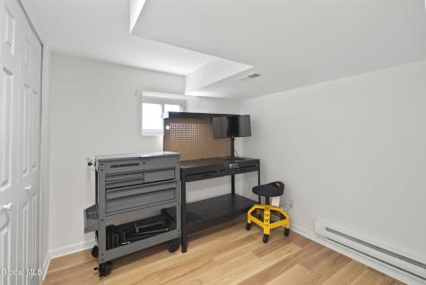 39 Utica Avenue Latham NY 12110