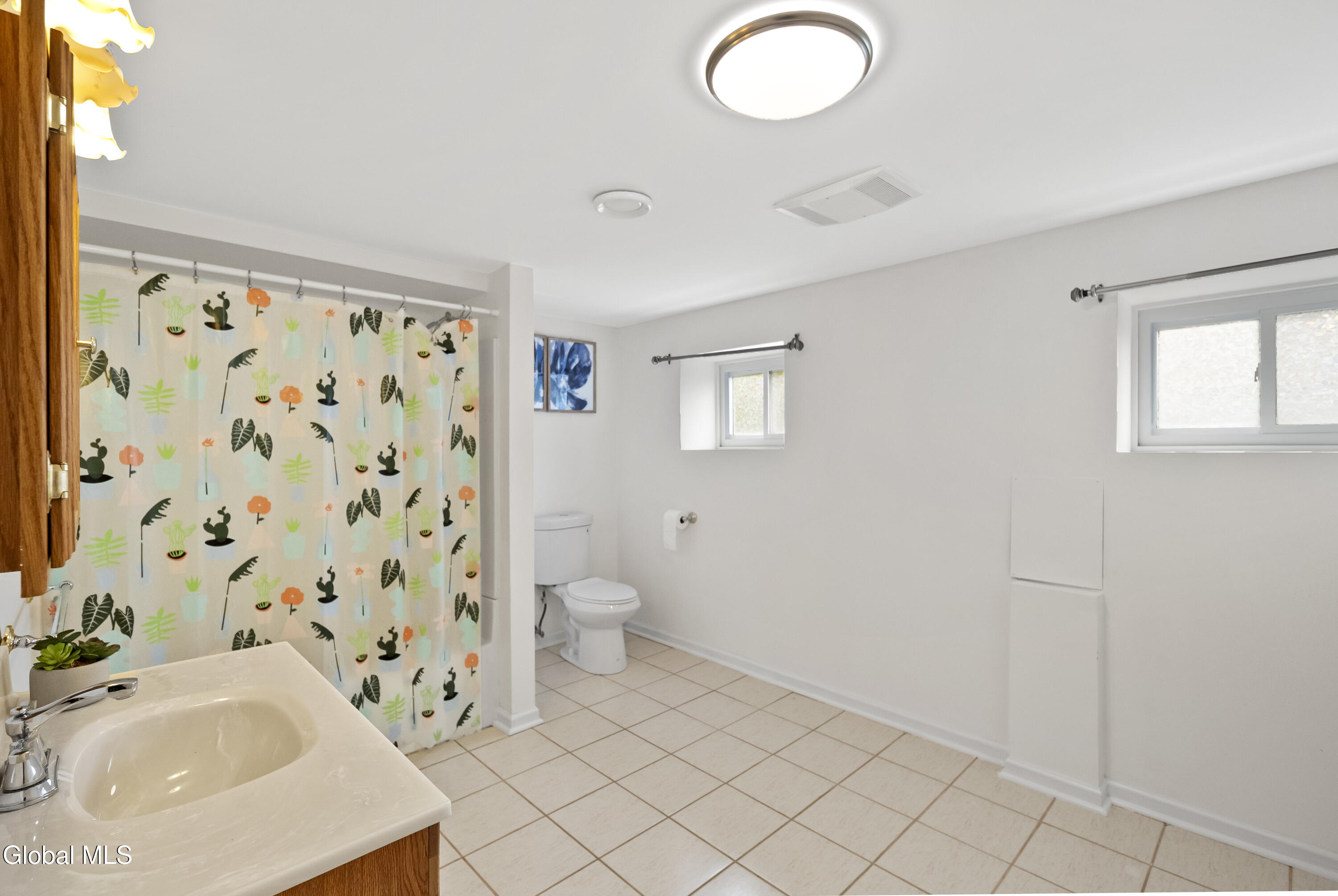 39 Utica Avenue Latham NY 12110