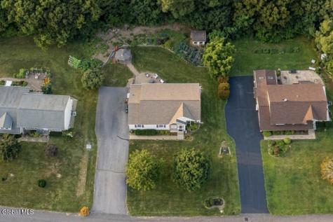 39 Utica Avenue Latham NY 12110