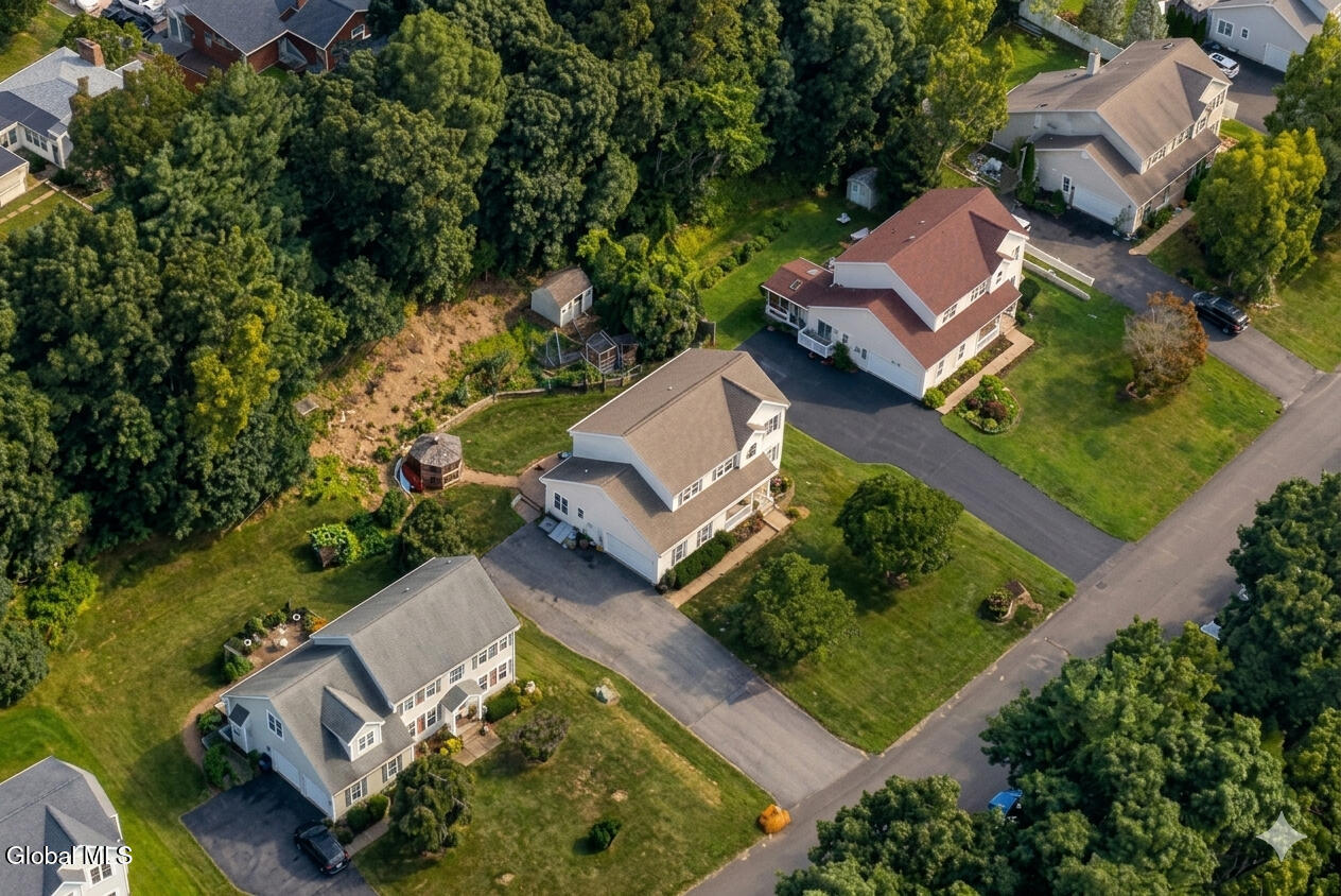 39 Utica Avenue Latham NY 12110