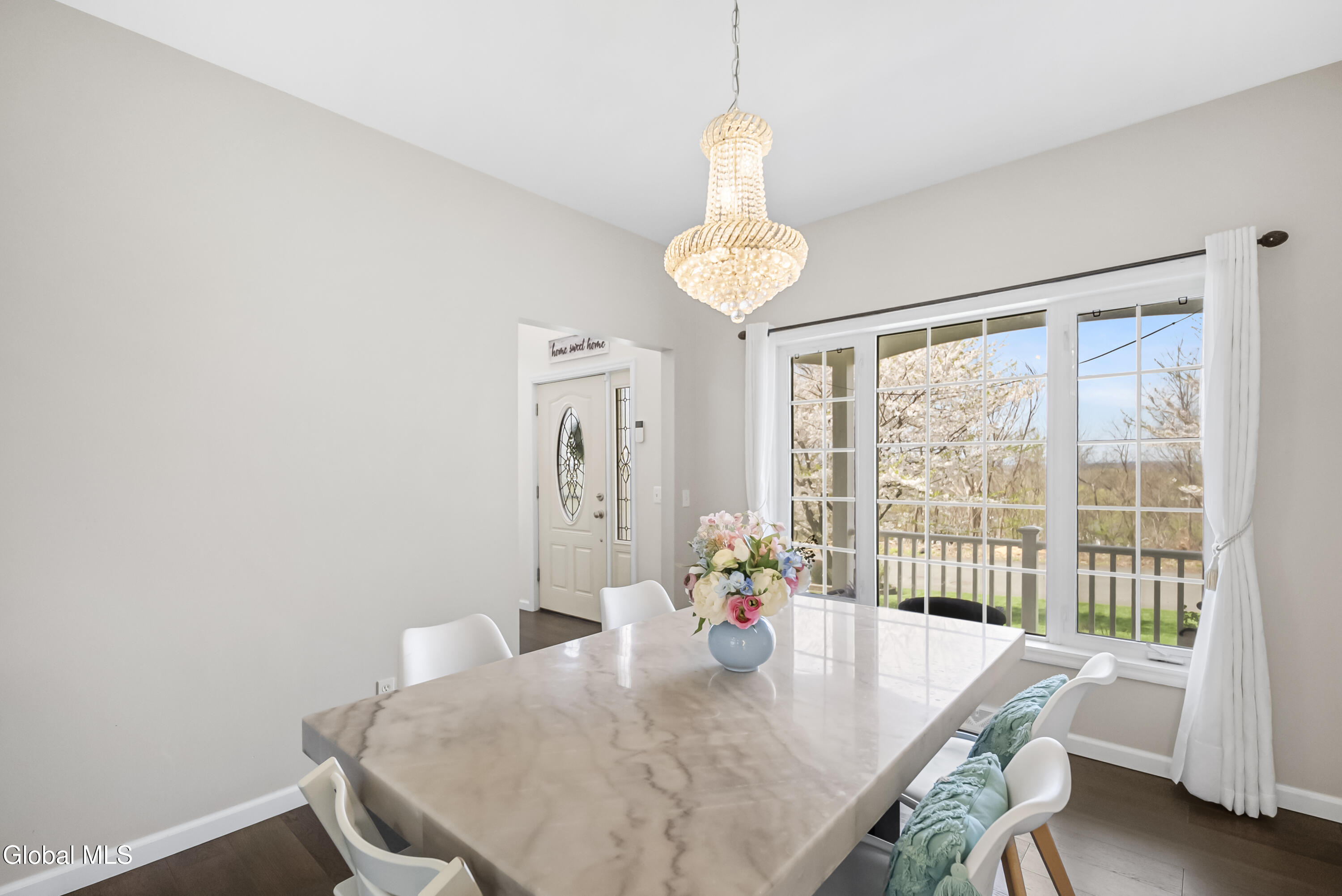 39 Utica Avenue Latham NY 12110