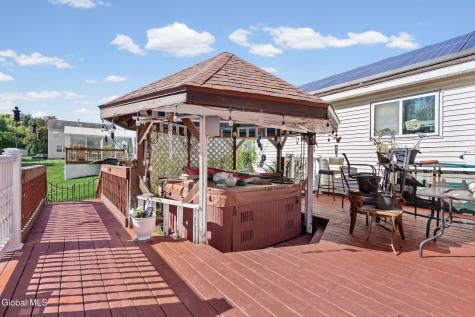 29 Omega Terrace Latham NY 12110