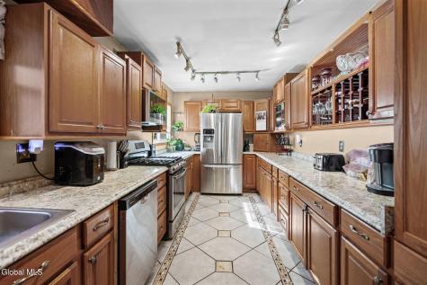29 Omega Terrace Latham NY 12110