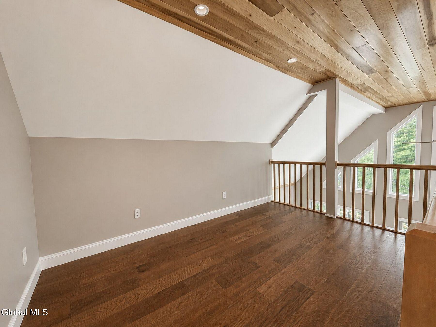 6 Middle Road Lake George NY 12845