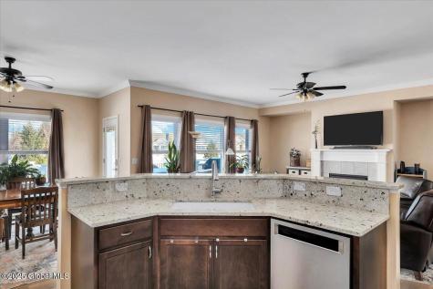 62 Somerset Drive Halfmoon NY 12118