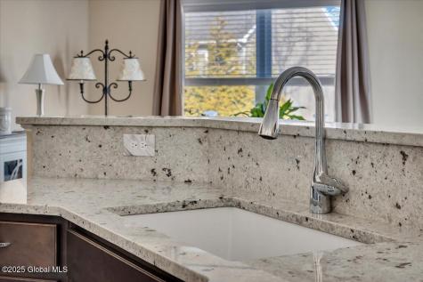 62 Somerset Drive Halfmoon NY 12118