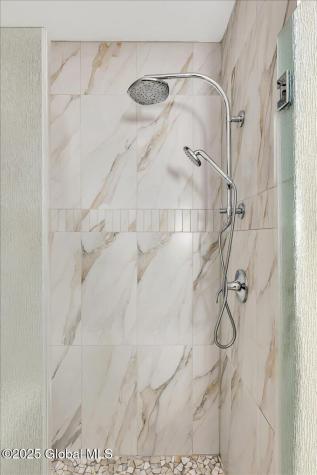 62 Somerset Drive Halfmoon NY 12118