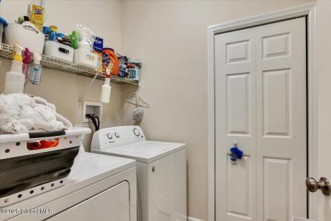 62 Somerset Drive Halfmoon NY 12118