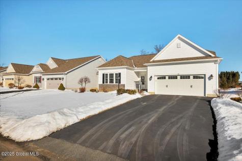 62 Somerset Drive Halfmoon NY 12118