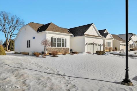 62 Somerset Drive Halfmoon NY 12118