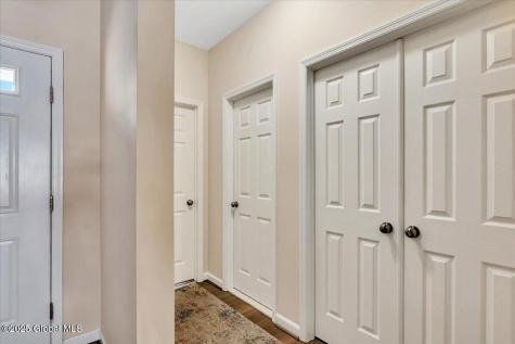 62 Somerset Drive Halfmoon NY 12118