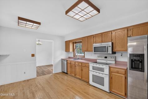1120 Laural Lane Malta NY 12020