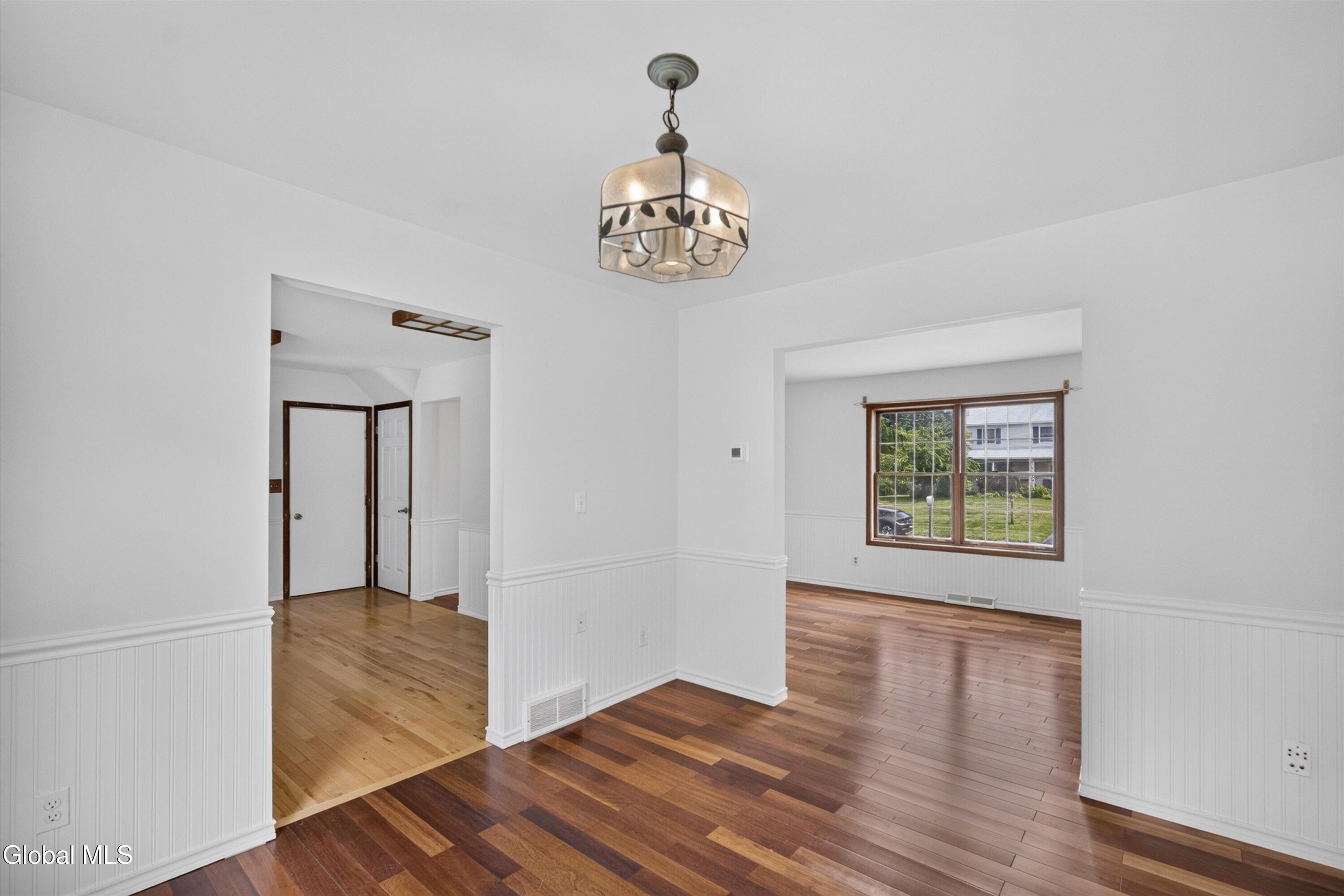 1120 Laural Lane Malta NY 12020