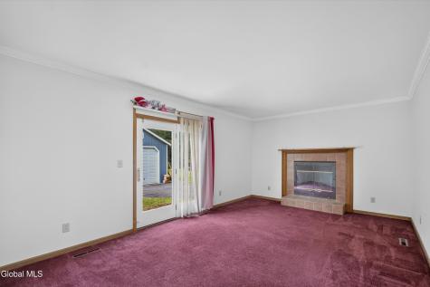 1120 Laural Lane Malta NY 12020