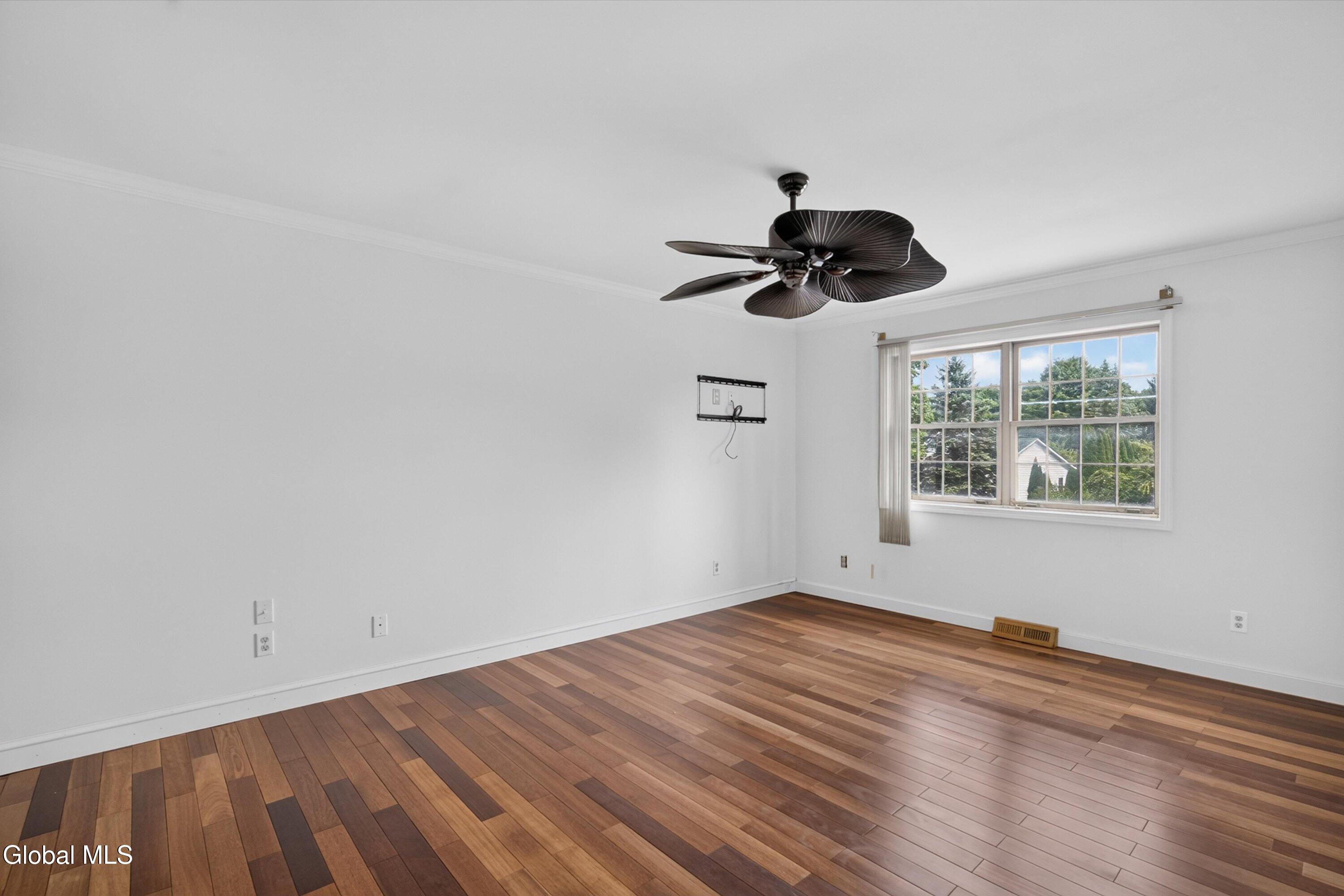 1120 Laural Lane Malta NY 12020