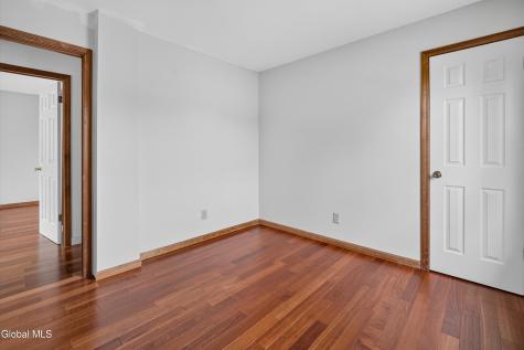 1120 Laural Lane Malta NY 12020
