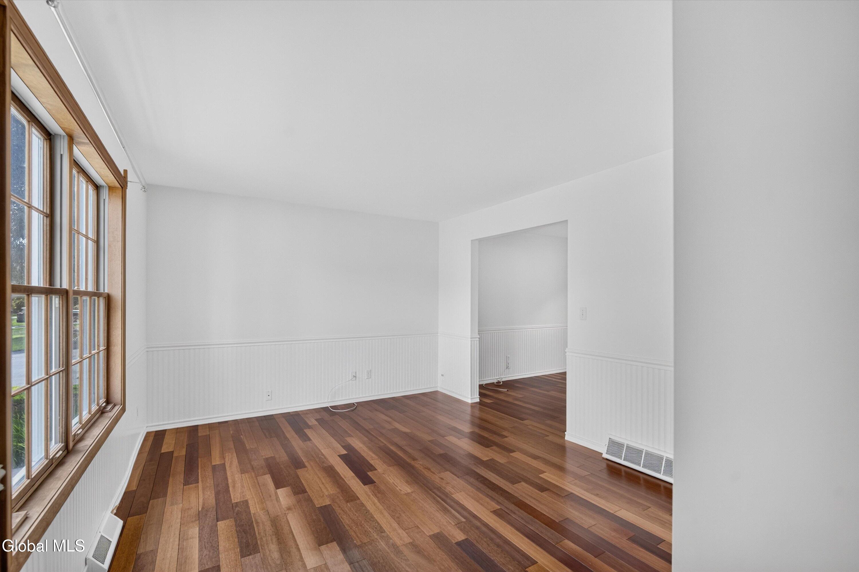 1120 Laural Lane Malta NY 12020