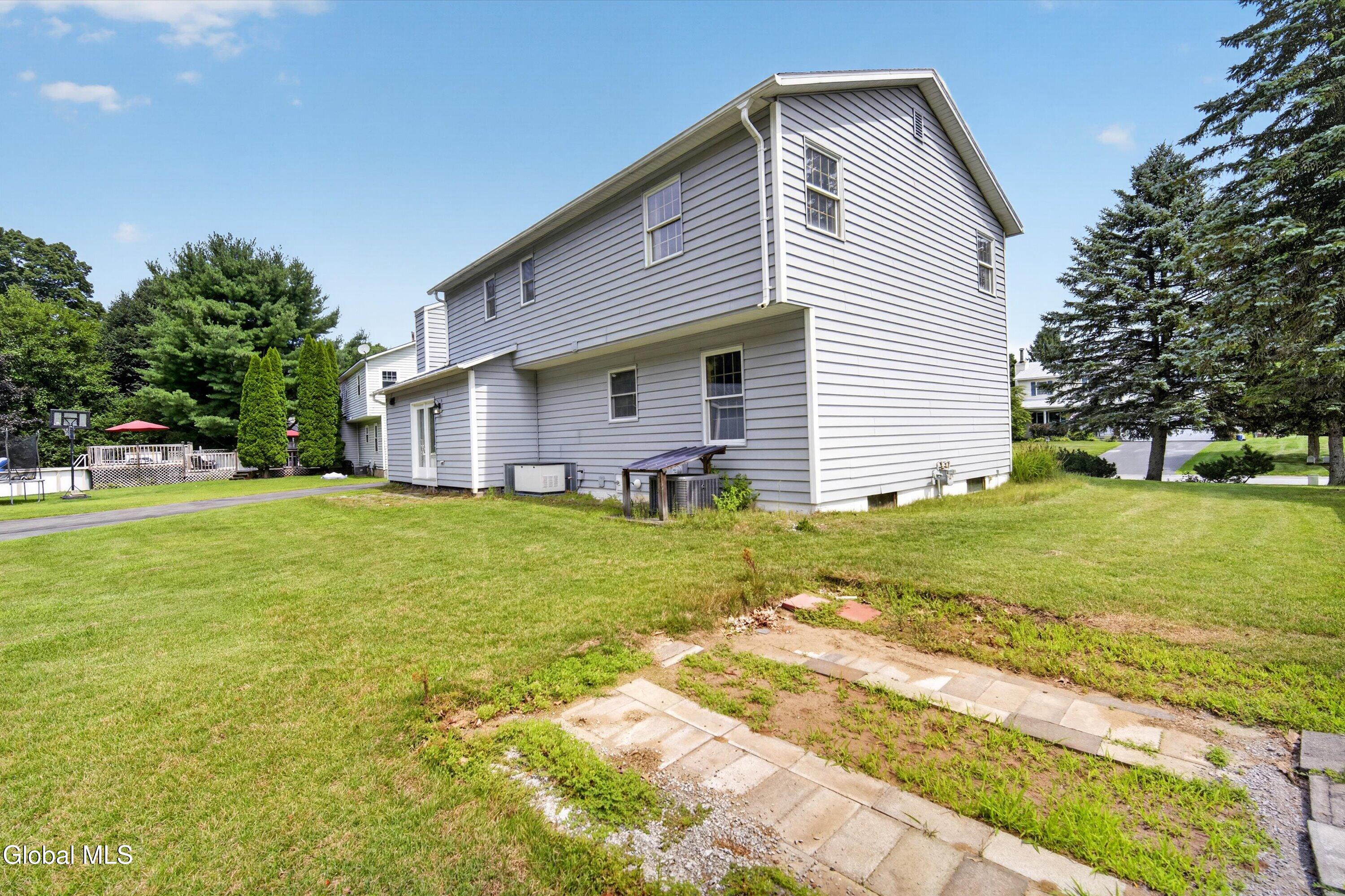 1120 Laural Lane Malta NY 12020