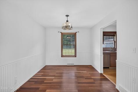 1120 Laural Lane Malta NY 12020