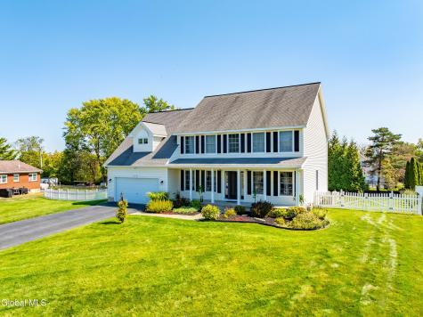2 Winding Creek Way Cohoes NY 12047