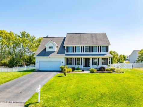 2 Winding Creek Way Cohoes NY 12047
