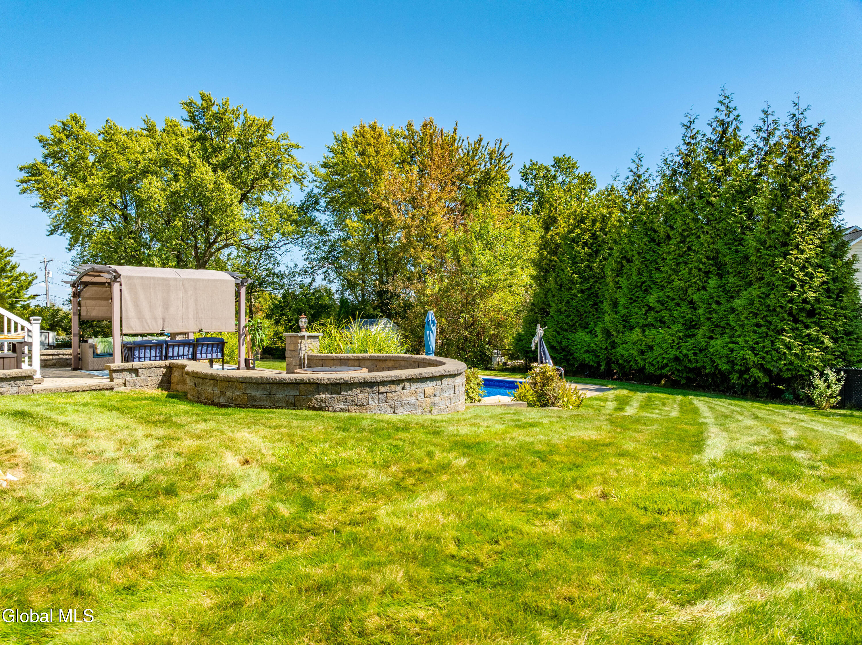 2 Winding Creek Way Cohoes NY 12047