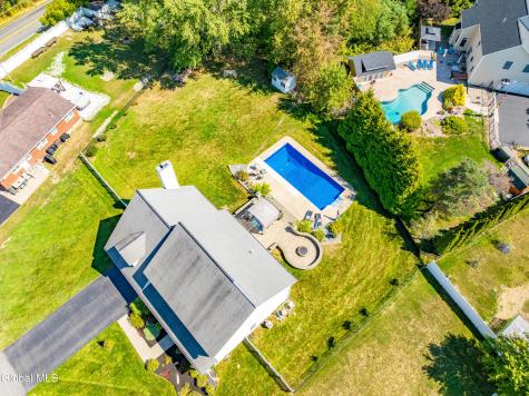 2 Winding Creek Way Cohoes NY 12047