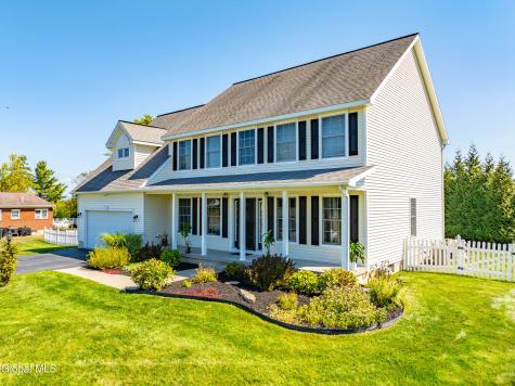 2 Winding Creek Way Cohoes NY 12047
