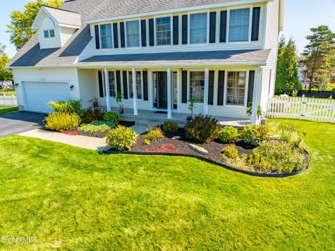 2 Winding Creek Way Cohoes NY 12047