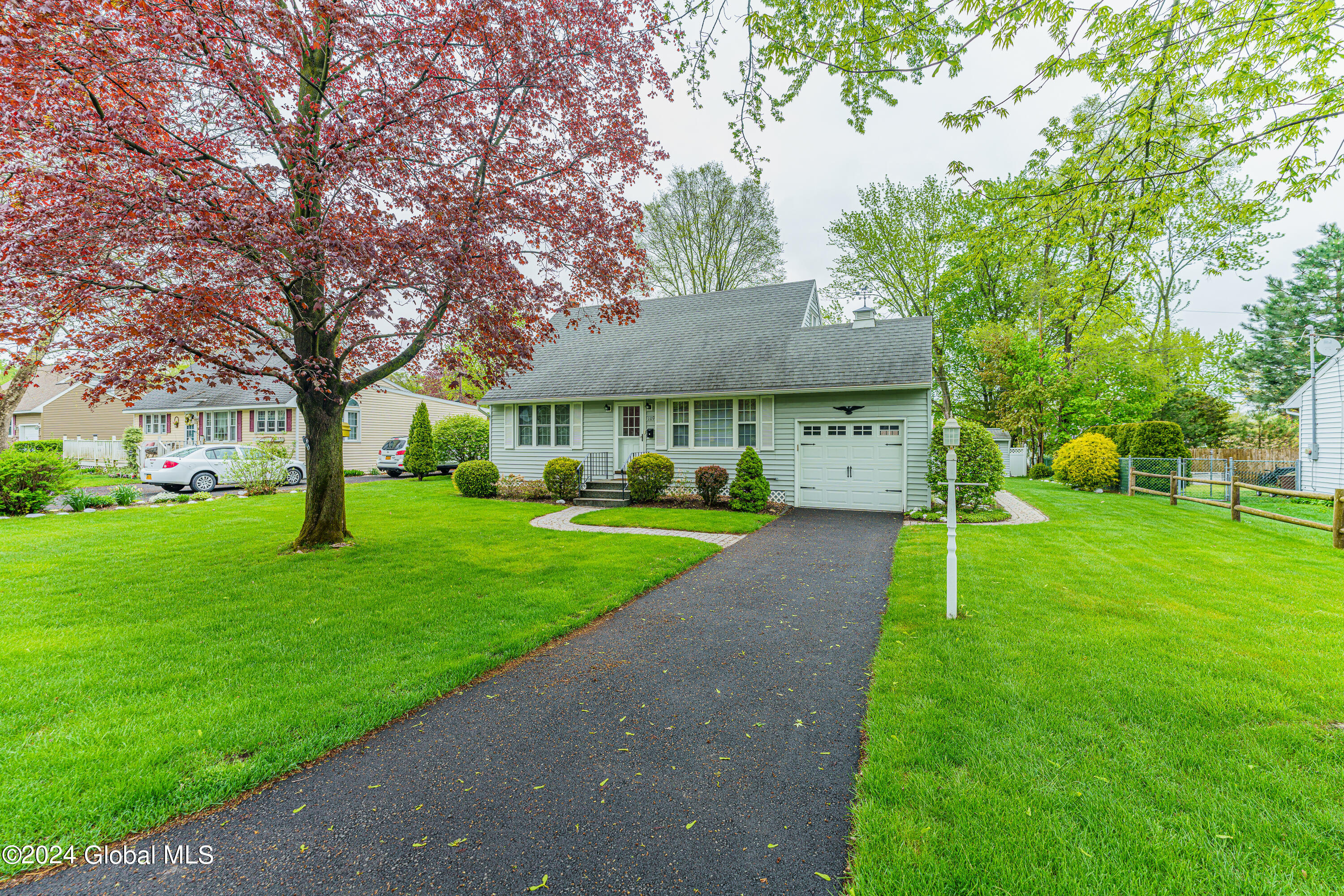109 Locust Park Albany NY 12205