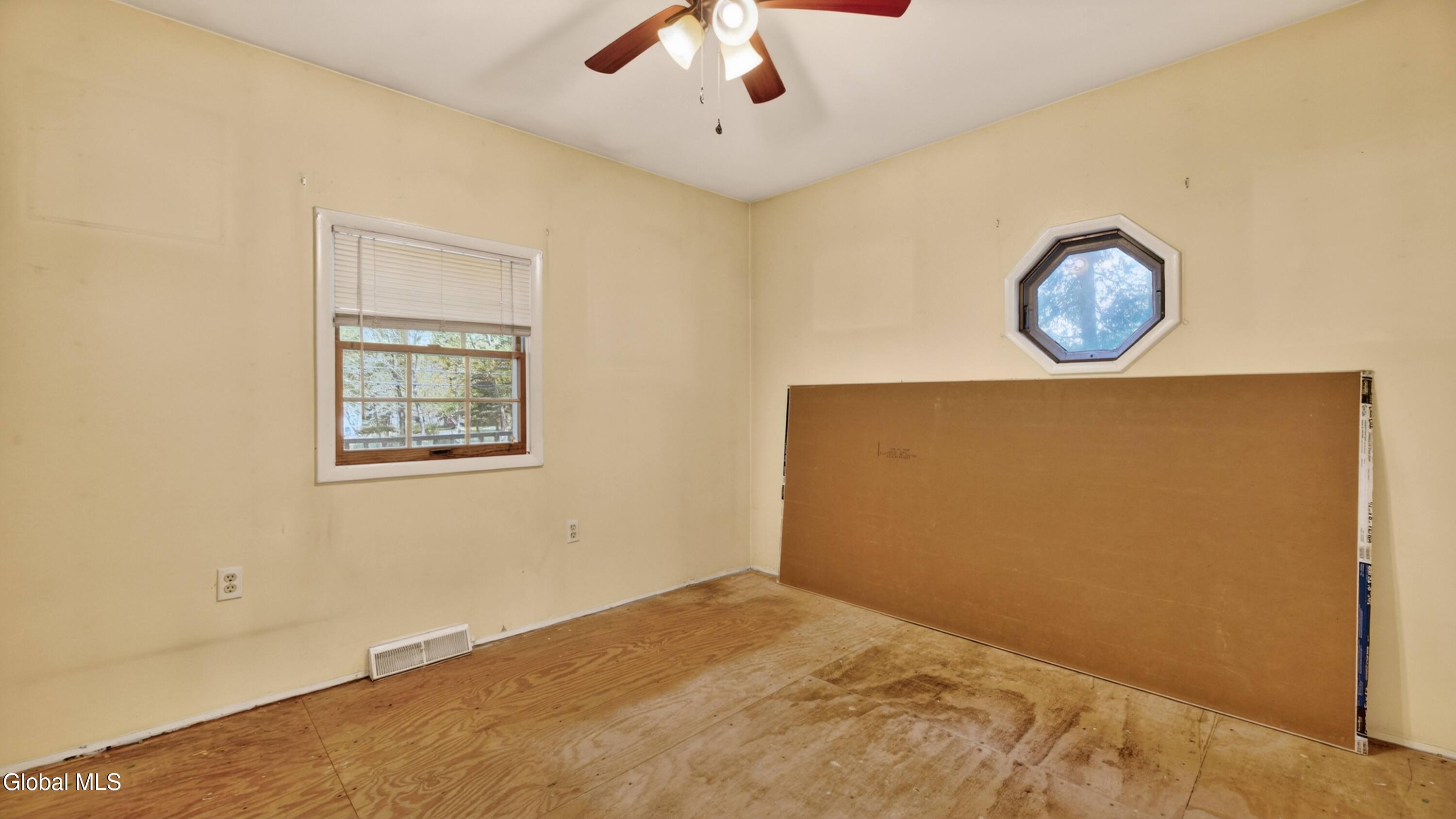 1166 County Road 110 Broadalbin NY 12025