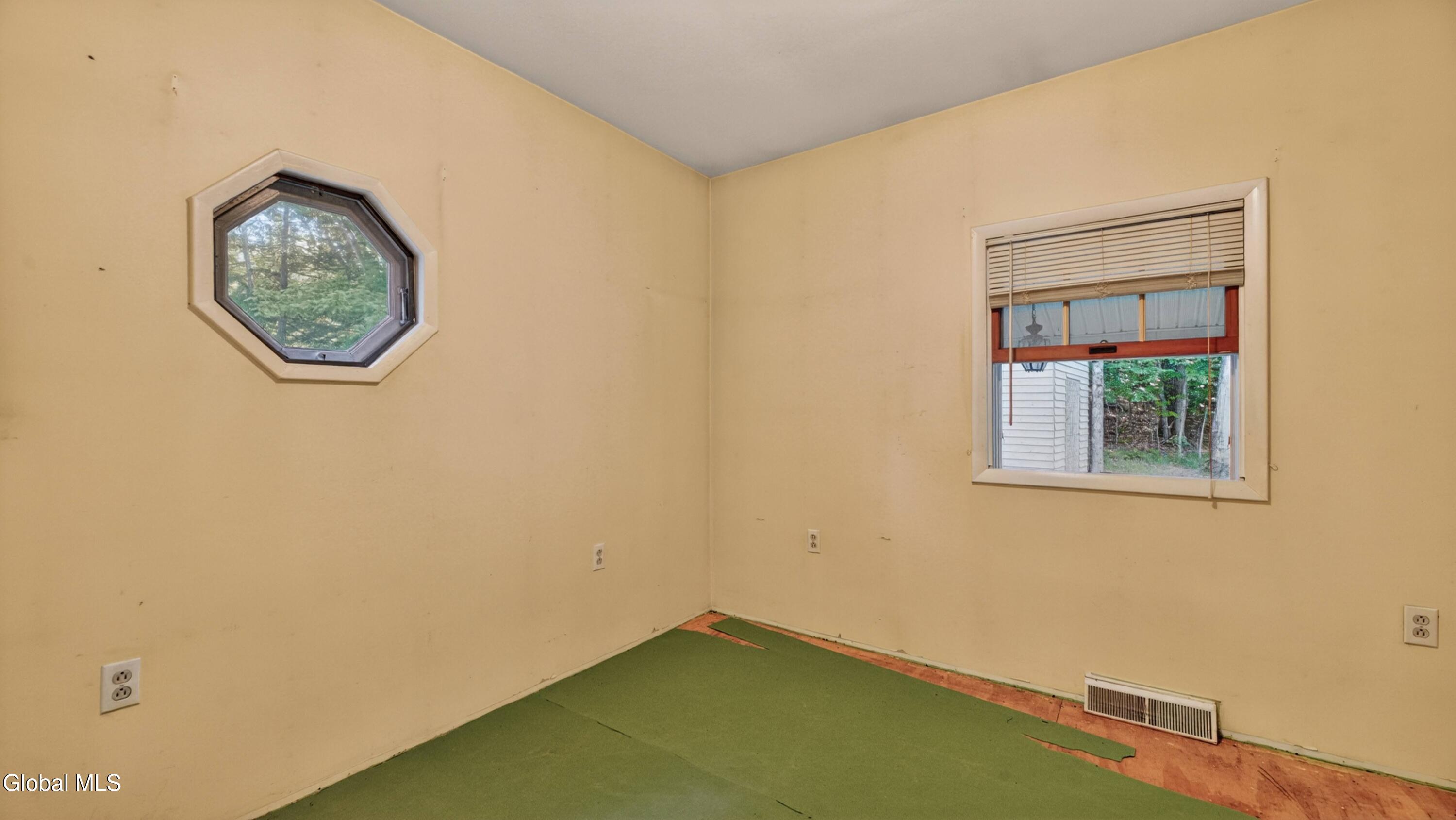 1166 County Road 110 Broadalbin NY 12025