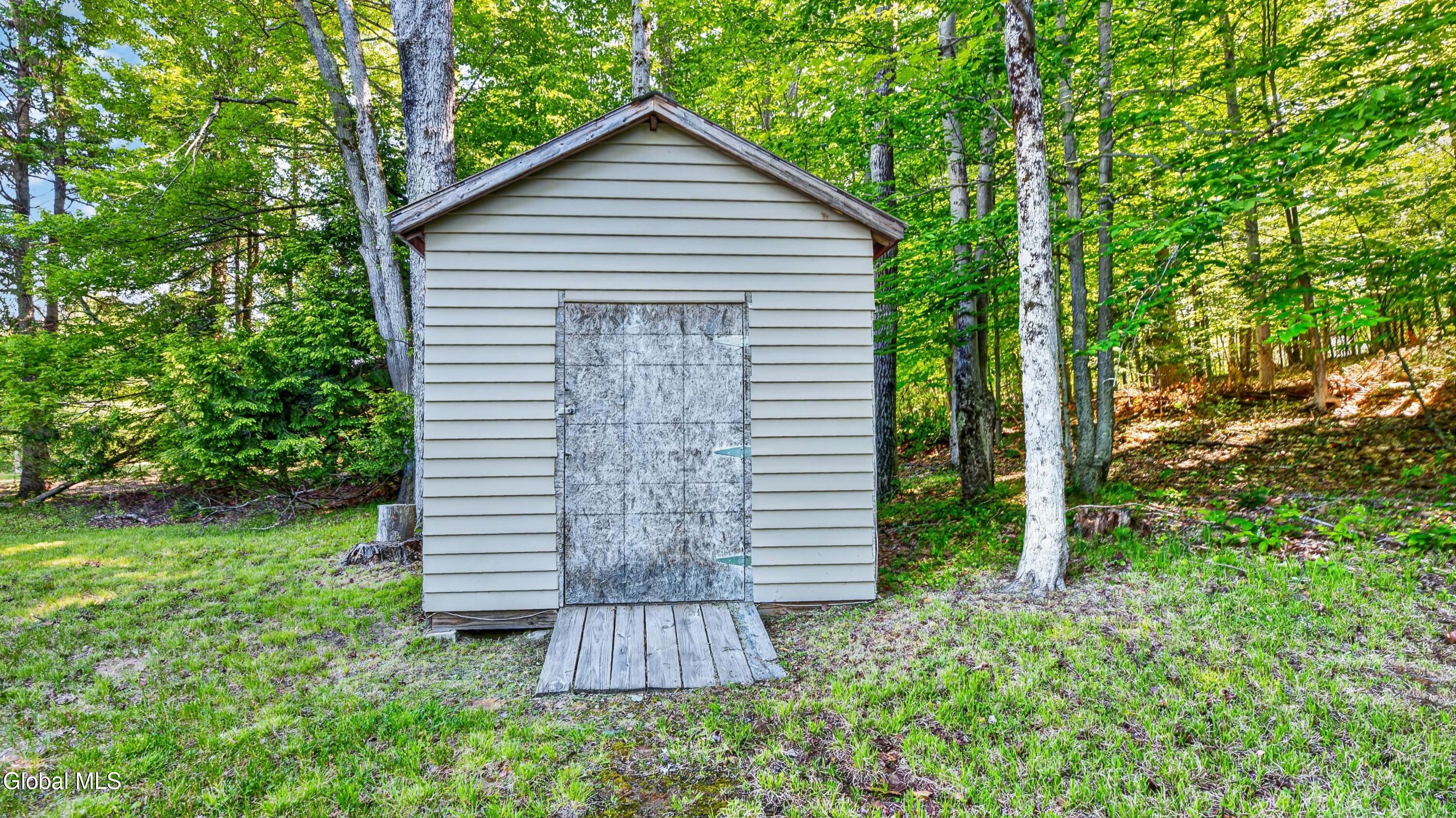 1166 County Road 110 Broadalbin NY 12025