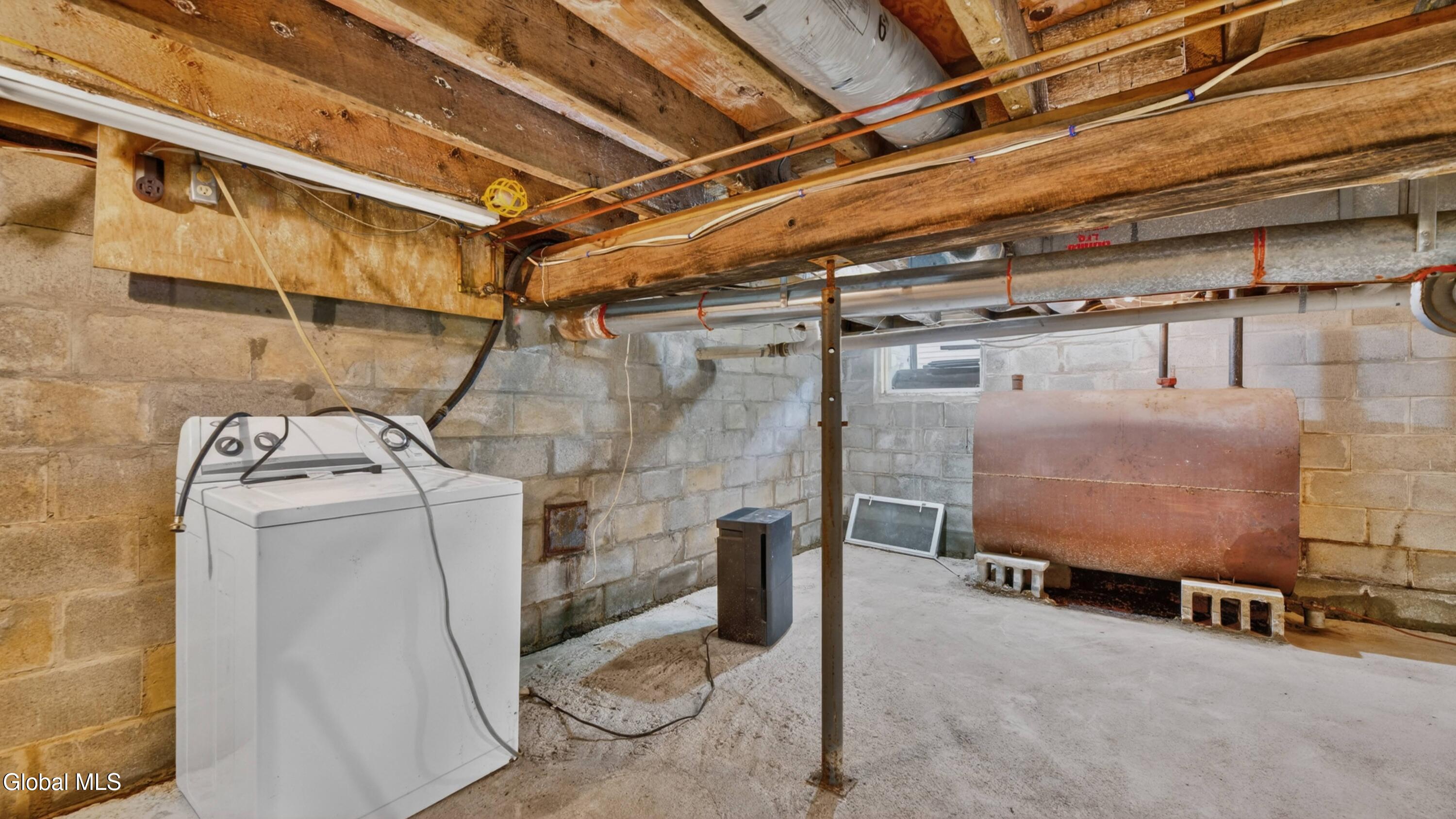 1166 County Road 110 Broadalbin NY 12025