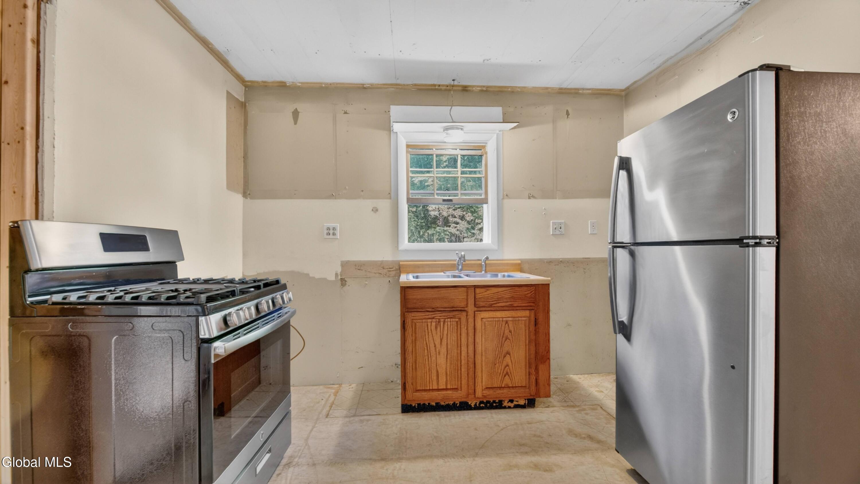 1166 County Road 110 Broadalbin NY 12025
