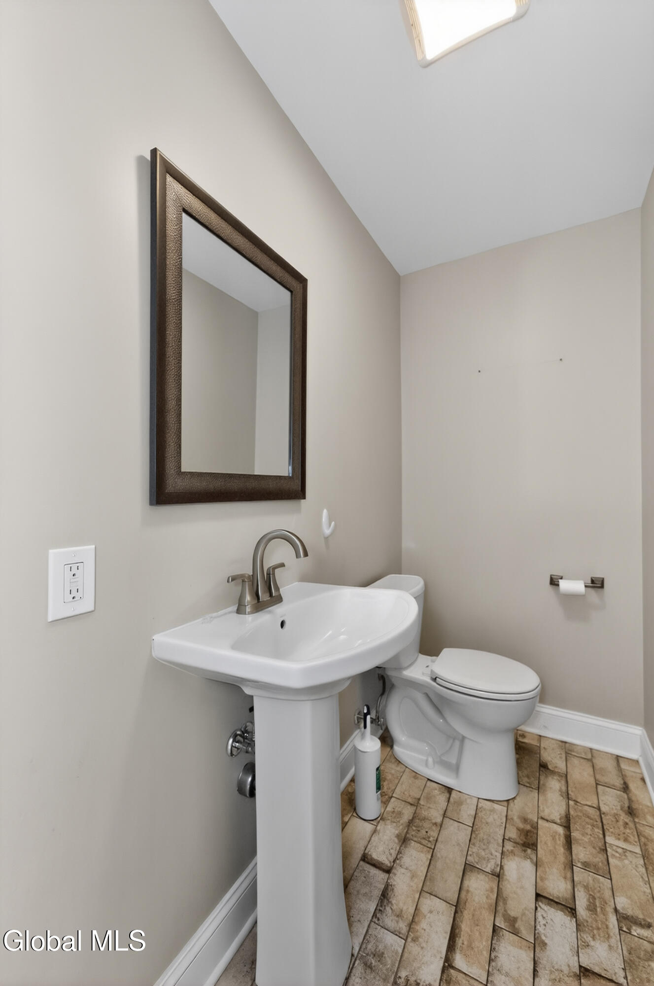 3174 E Lydius Street Schenectady NY 12303