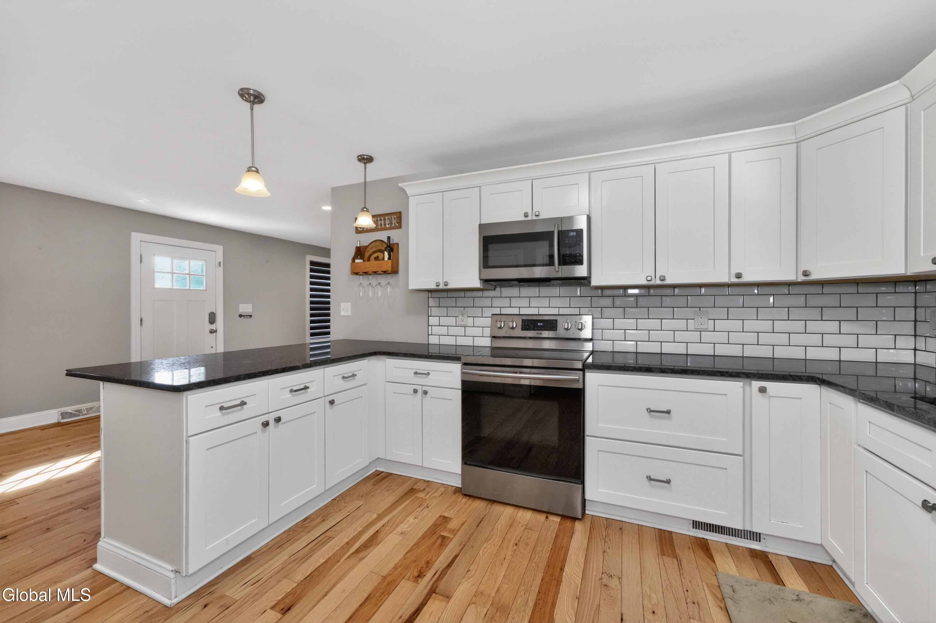 3174 E Lydius Street Schenectady NY 12303