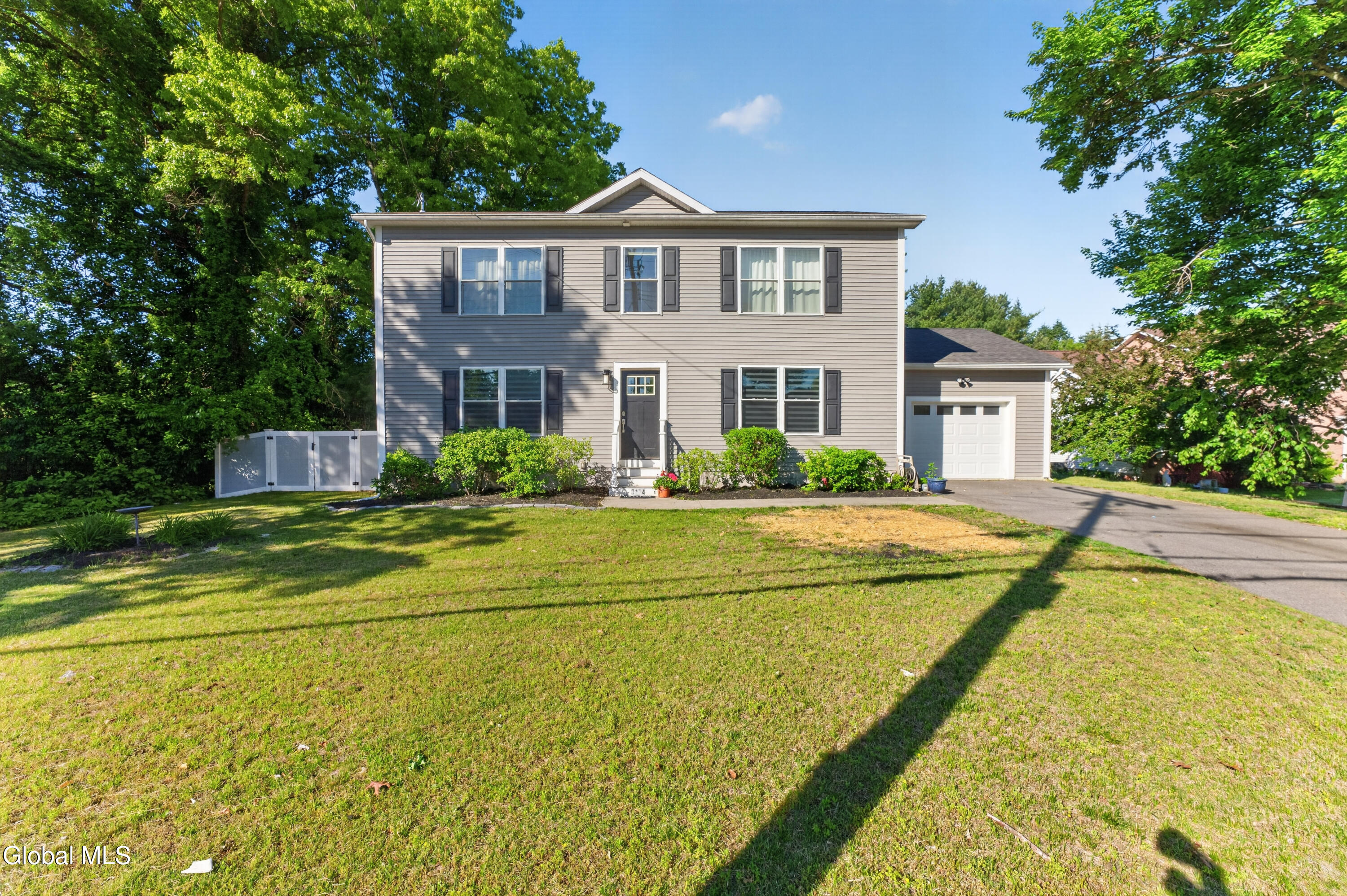 3174 E Lydius Street Schenectady NY 12303