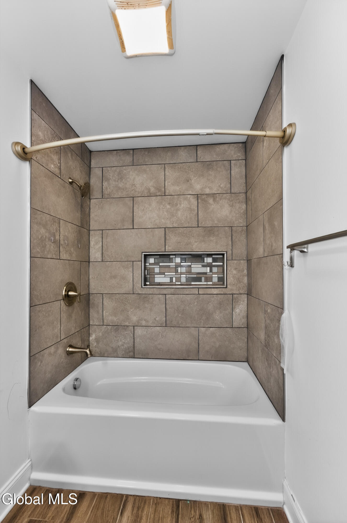 3174 E Lydius Street Schenectady NY 12303