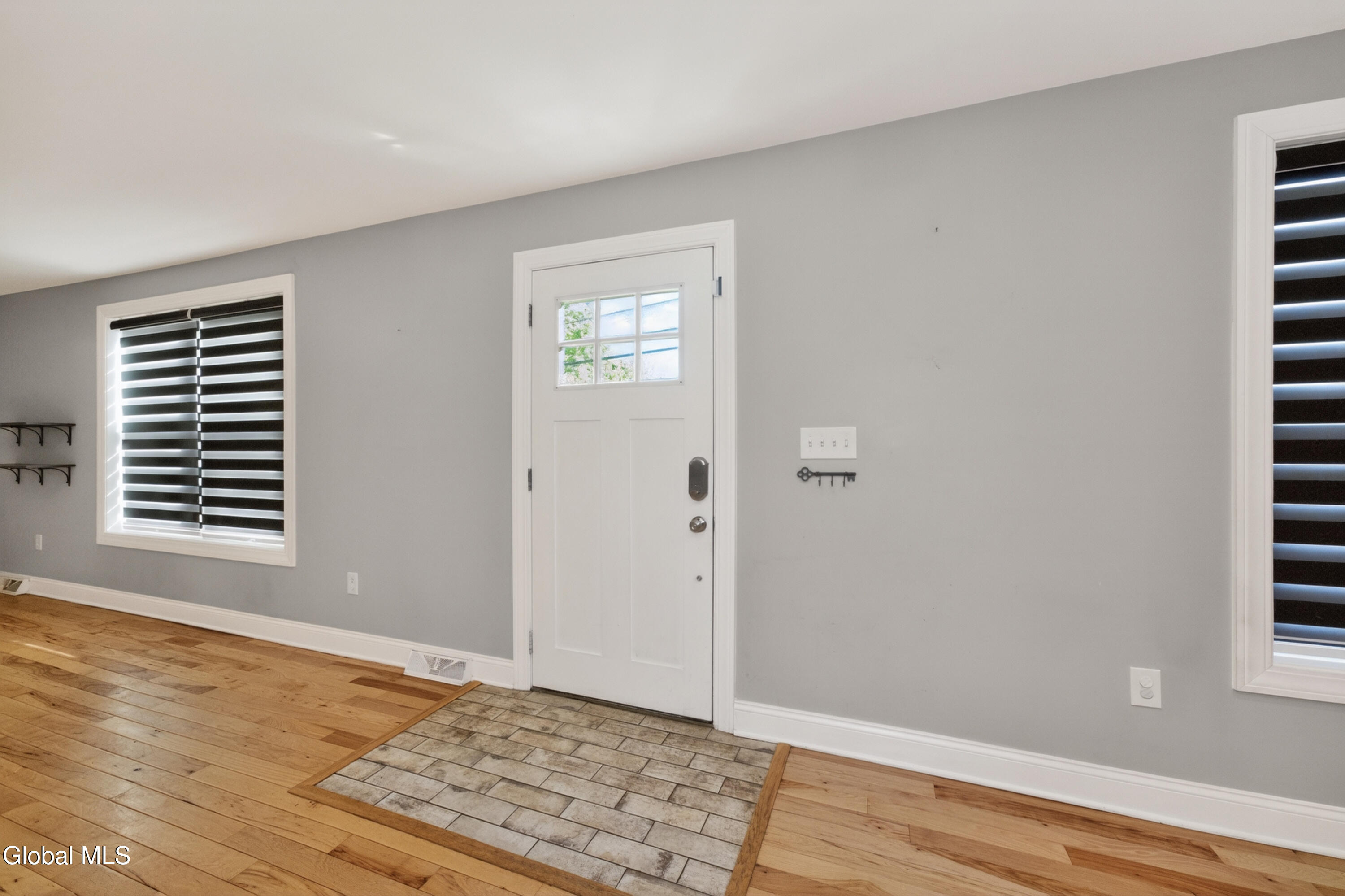 3174 E Lydius Street Schenectady NY 12303